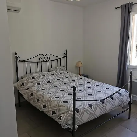 Villa Moderne Sur Les Hauteurs D'aramon *