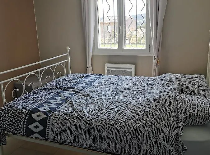 Villa Moderne Sur Les Hauteurs D'aramon