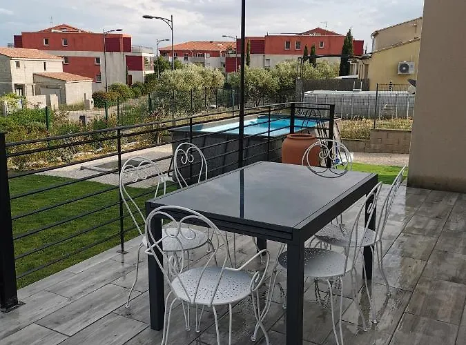 Moderne Sur Les Hauteurs D'aramon Villa Aramon