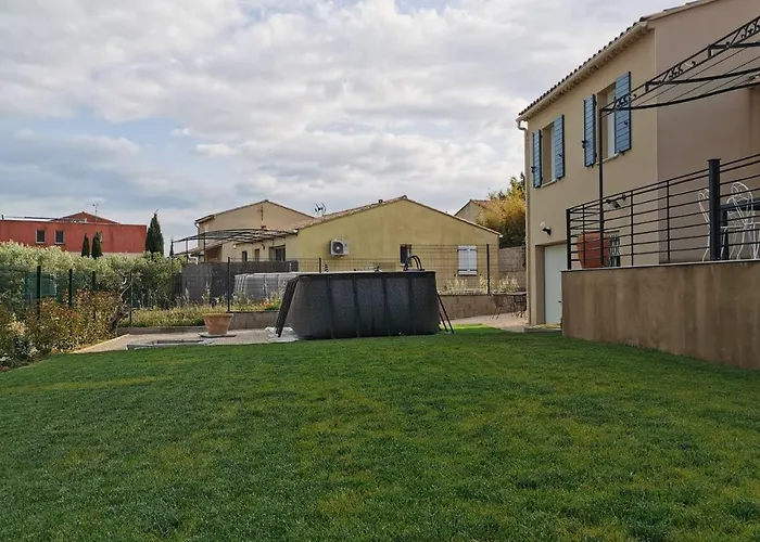 Villa Moderne Sur Les Hauteurs D'aramon *